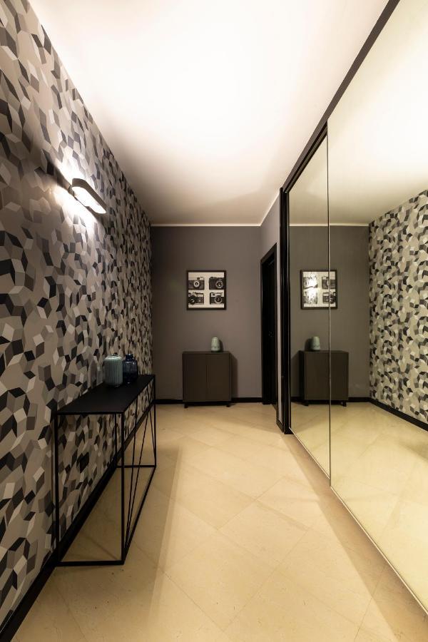 Laus App. 1 - Art & Design Nel Cuore Di Bari - Via Dante Alighieri Εξωτερικό φωτογραφία